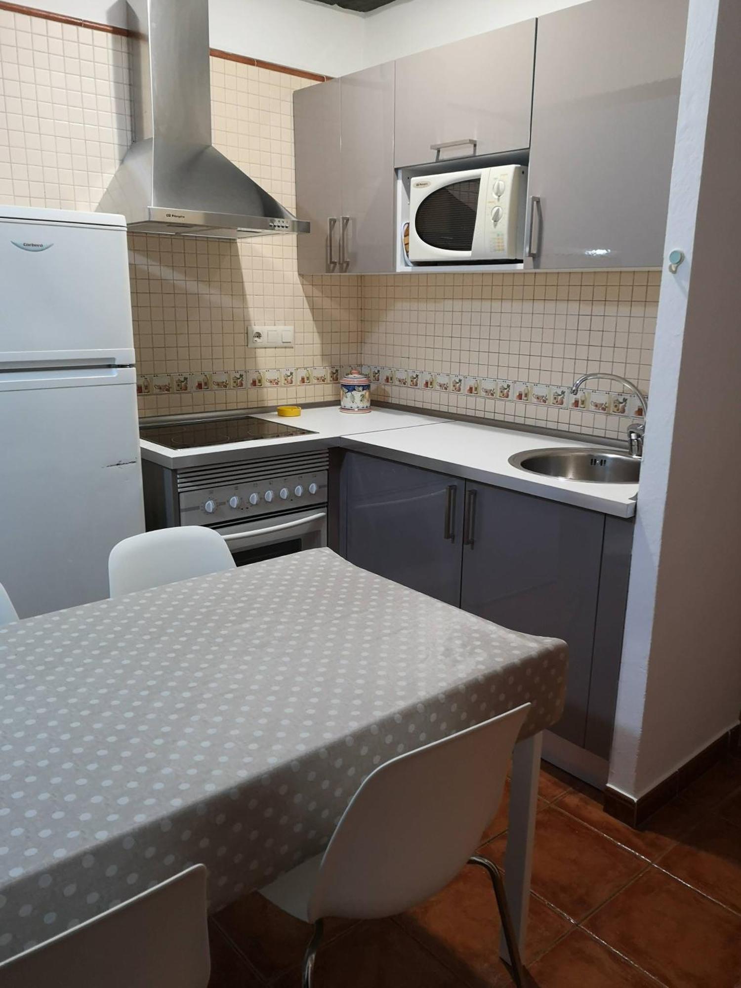Apartamentos El Galan Карбонерас Стая снимка